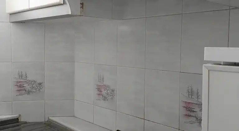 Traditionellt hus, lungt, nära havet. Ditt hem.