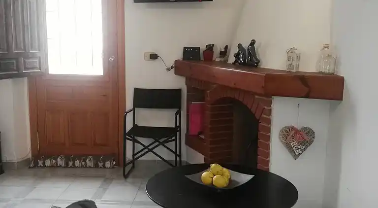 Traditionellt hus, lungt, nära havet. Ditt hem.