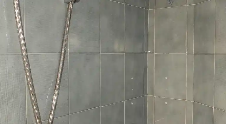 Traditionellt hus, lungt, nära havet. Ditt hem.