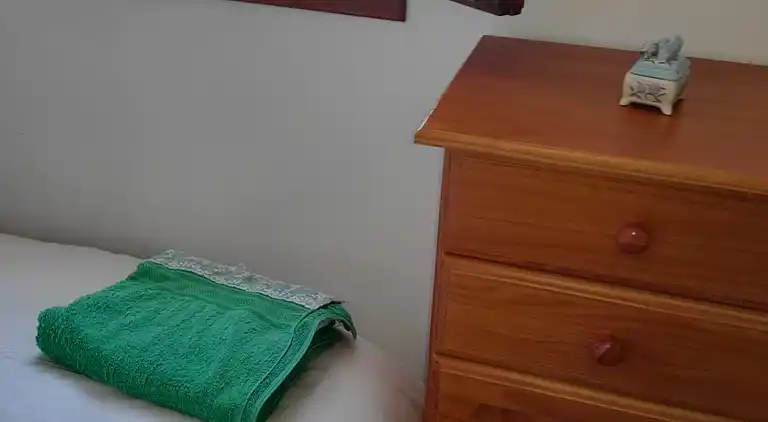 Traditionellt hus, lungt, nära havet. Ditt hem.