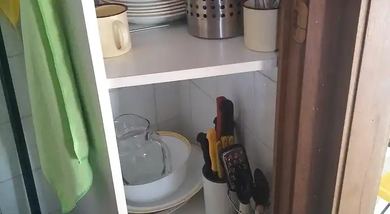 Traditionellt hus, lungt, nära havet. Ditt hem.