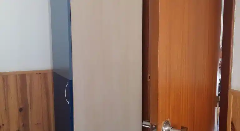 Traditionellt hus, lungt, nära havet. Ditt hem.