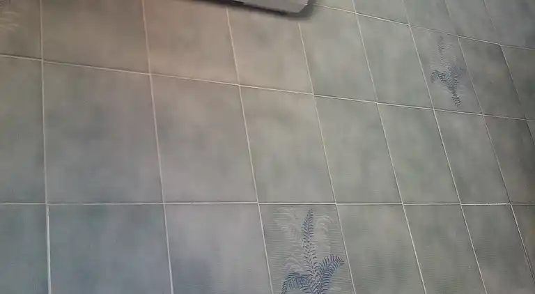 Traditionellt hus, lungt, nära havet. Ditt hem.