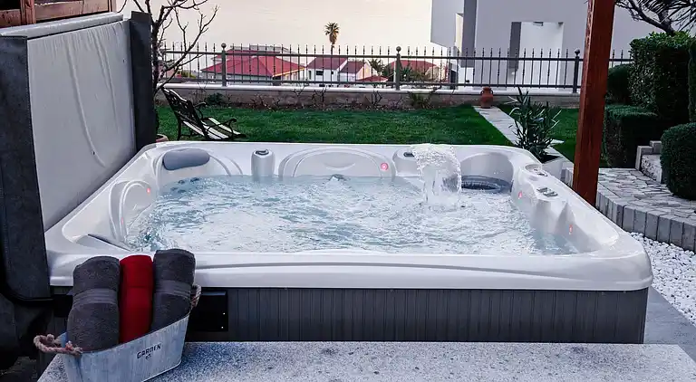 Ferielejlighed i Podstrana