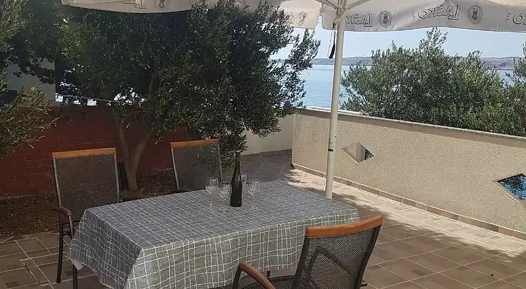 Lägenhet i Karlobag