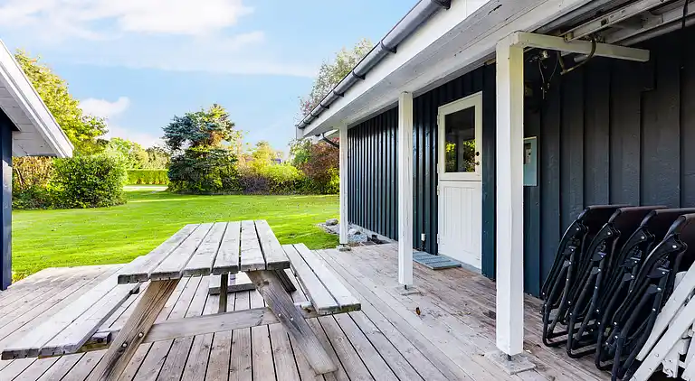 Hyggeligt sommerhus på Langeland – 300 m til hav