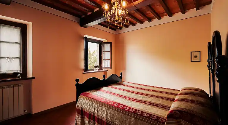 Farm house in Camucia