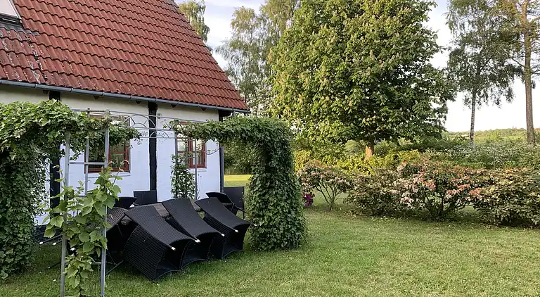 Idyllisk landsted på solskinsøen