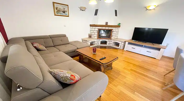 Ferienhaus in Drivenik