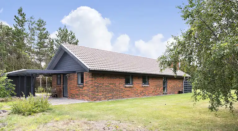 Familievenlig sommerhus ved Vesterhavet