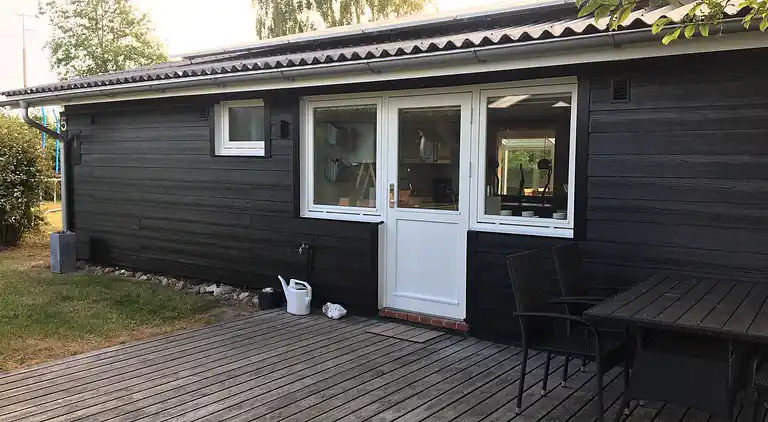 Lækkert sommerhus med sauna og kig til Østersøen 