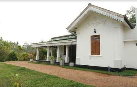 Villa in Hikkaduwa