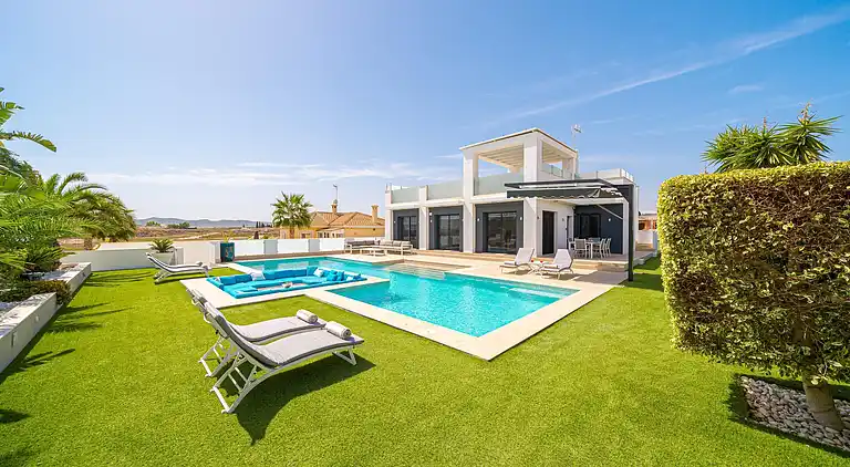 Villa in Orihuela