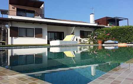 Schöne Villa mit privatem Pool - Isola Albarella