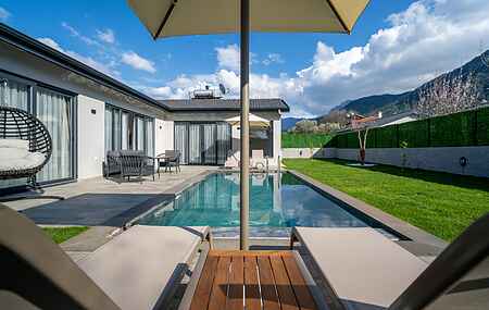 Private Villa mit 2 Schlafzimmern und Swimmingpool