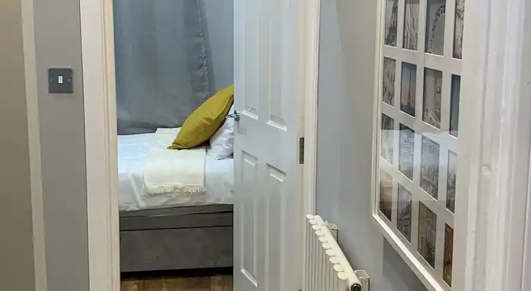 The Parkdale Suites Suite B