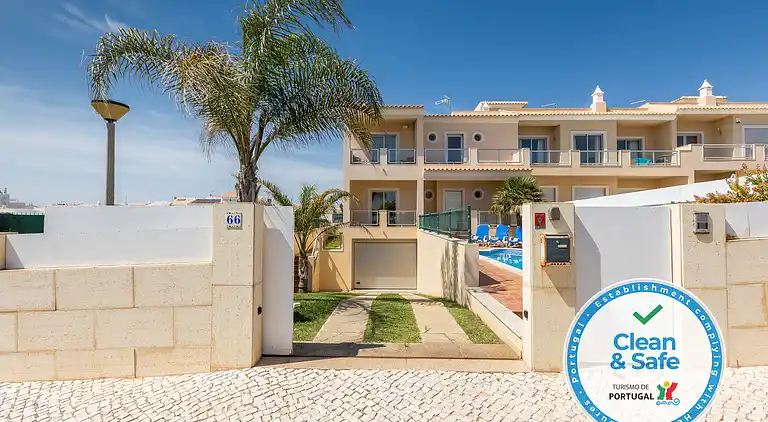 Ricardo House - Gale Beach