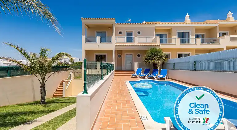 Ricardo House - Gale Beach