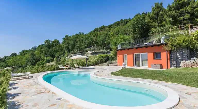 Villa i Fontecorniale di Montefelcino