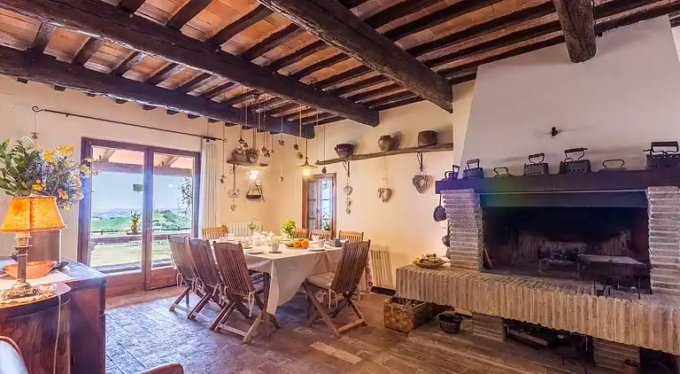 Villa i Fontecorniale di Montefelcino