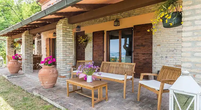 Villa i Fontecorniale di Montefelcino