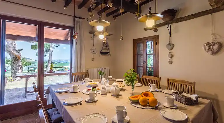 Villa i Fontecorniale di Montefelcino