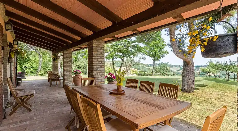 Villa i Fontecorniale di Montefelcino