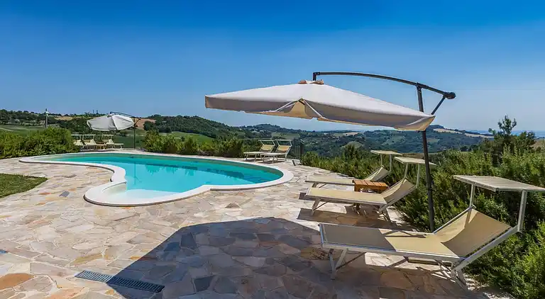 Villa i Fontecorniale di Montefelcino