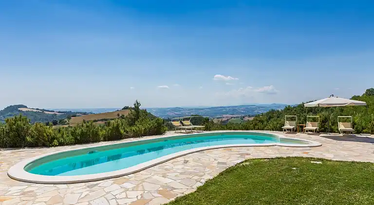 Villa i Fontecorniale di Montefelcino