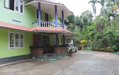 Genießen Sie das echte "Wayanad Village Home Stay"