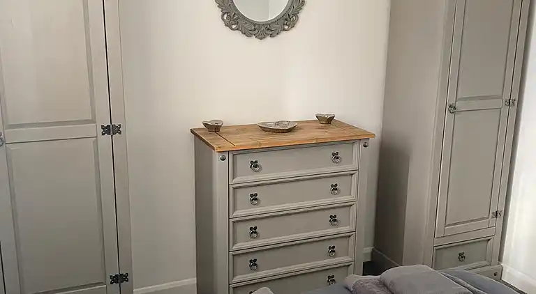 Riverside Park Ground Floor  Apt  1 BR  Parking  St Neots