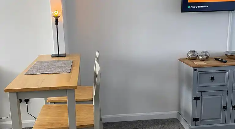 Riverside Park Ground Floor  Apt  1 BR  Parking  St Neots