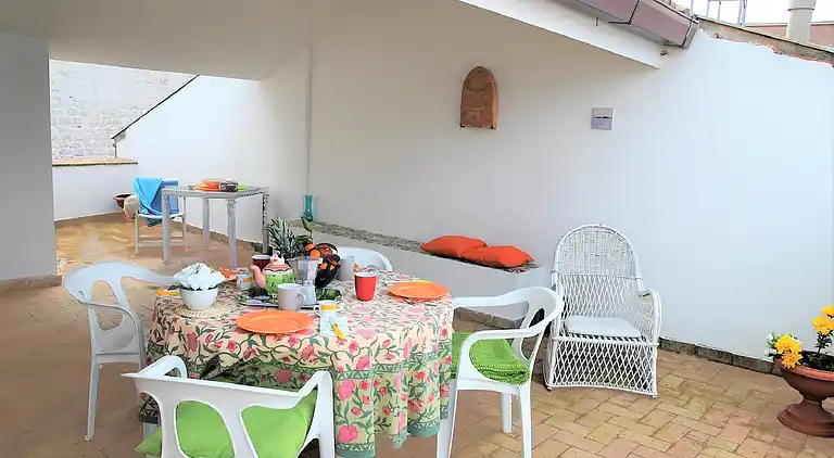 Belvedere-Haus mit Panoramaterrasse am Golf von Gaeta