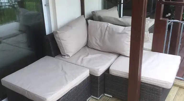 Haus am Wasser, 3 Schlafzimmer, Parkplatz, Stadtzentrum von