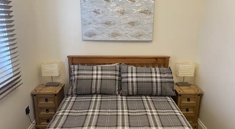 Haus am Wasser, 3 Schlafzimmer, Parkplatz, Stadtzentrum von