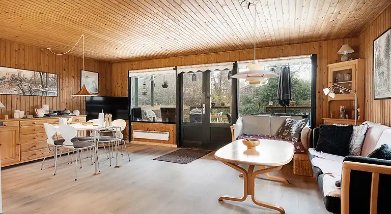 Hyggeligt sommerhus kun 600 meter fra vandet