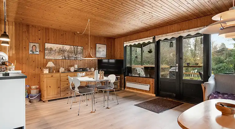 Hyggeligt sommerhus kun 600 meter fra vandet