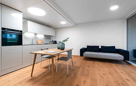 Moderne, simple, avec un style d'appartement confortable et