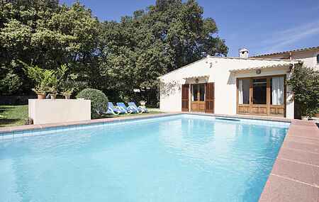 Ferienhaus für 8 Personen, mit Schwimmbad