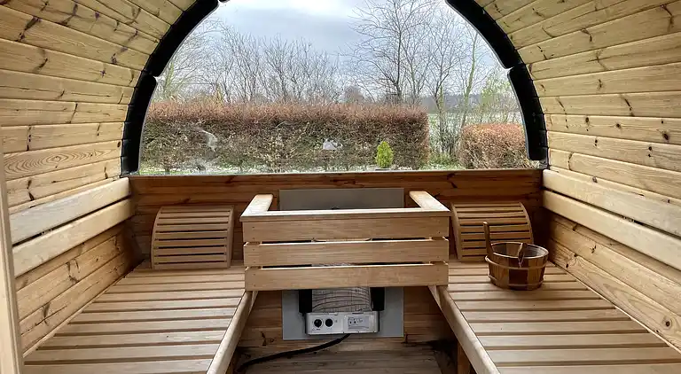 Lækkert sommerhus med sauna og kig til Østersøen 