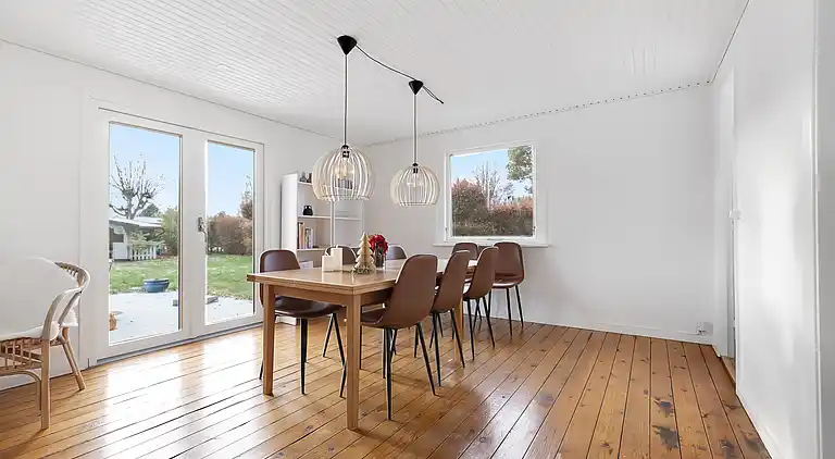 Fint sommerhus nær sjøen og gode opplevelser