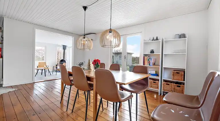 Fint sommerhus nær sjøen og gode opplevelser