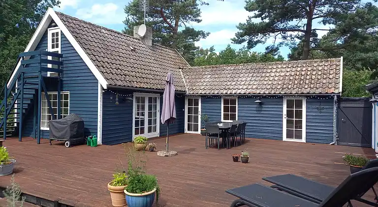 Charmerende sommerhus nær stranden