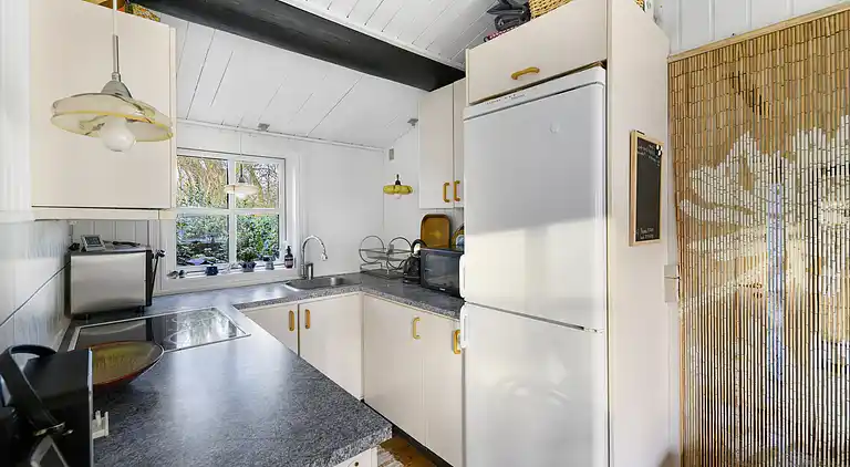 Hyggeligt sommerhus tæt på skov og strand