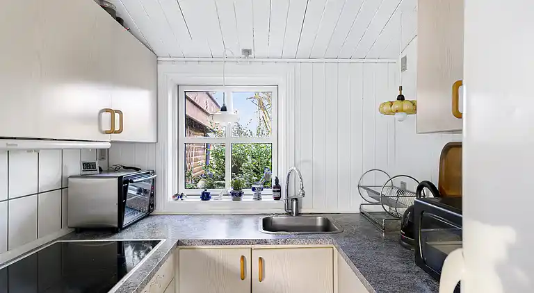 Hyggeligt sommerhus tæt på skov og strand