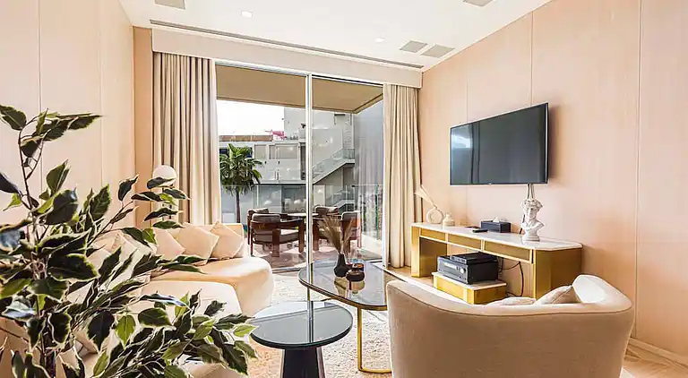 Opulentes Apartment mit 2 Schlafzimmern in Five Palm