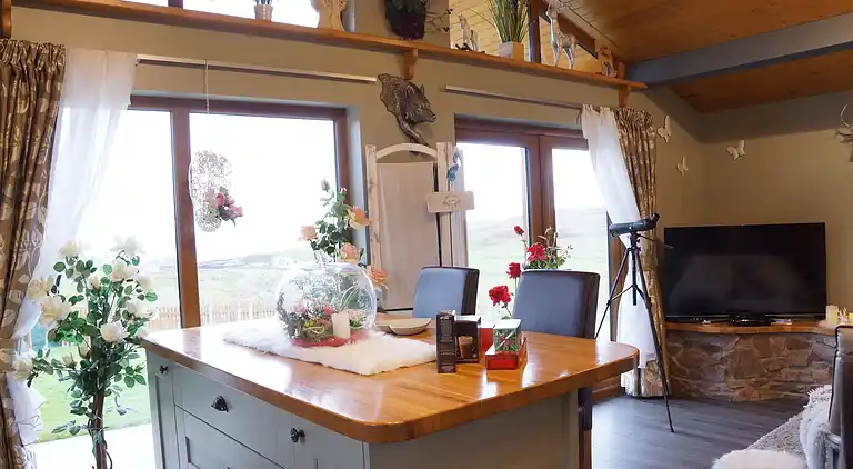 West Horizon, 2 minutes to beach in the beautiful Highlands