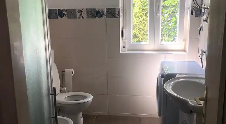 New House for exclusive use, few steps from the sea 