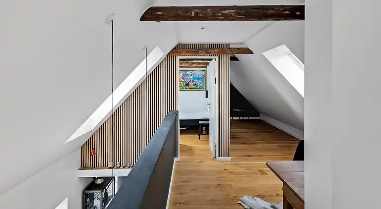 Lyxigt sommarhus på vacker skogsmark