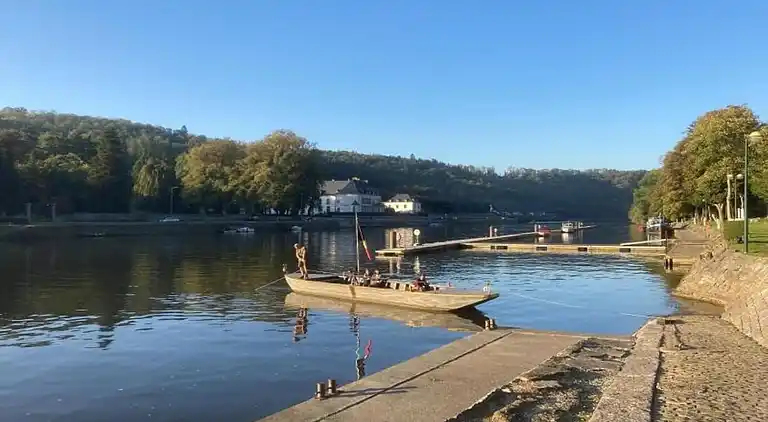 Holiday home in Hastiere